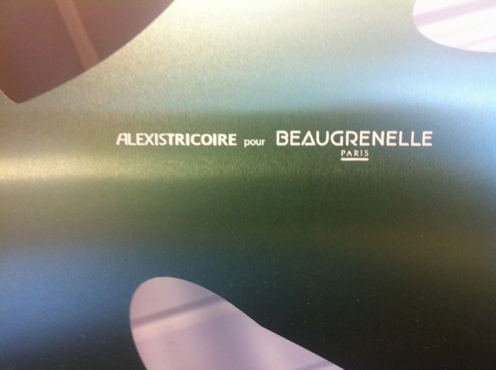 Gravure laser sur aluminium anodisé