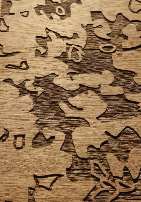Bois sablé aérogommage ile de france paris CPR 94 fontenay-sous-bois LEGRAND SGM sablage grenaillage microbillage traitement de surface par impacts MDF MEDIUM CHENE PIN RESINEUX DOSSE SAPIN OSB PIN DEROULÉ MOTIF ALEATOIRE RESTAURANT PANNEAU EFFET DAMIER GRAVURE EFFET TEXTILE MYEN FORT LEGER